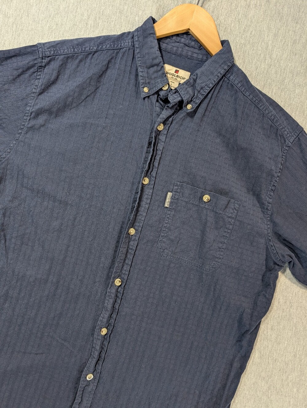 Woolrich Button Down Cotton Shirt Men's Large Navy Blue Short Sleeve